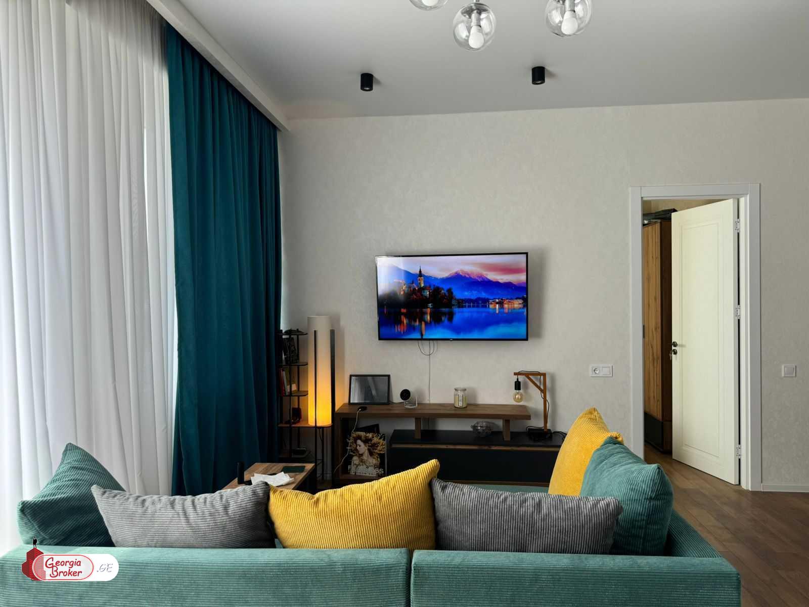 იყიდება ახალი გარემონტებული 2 ოთახიანი ბინა