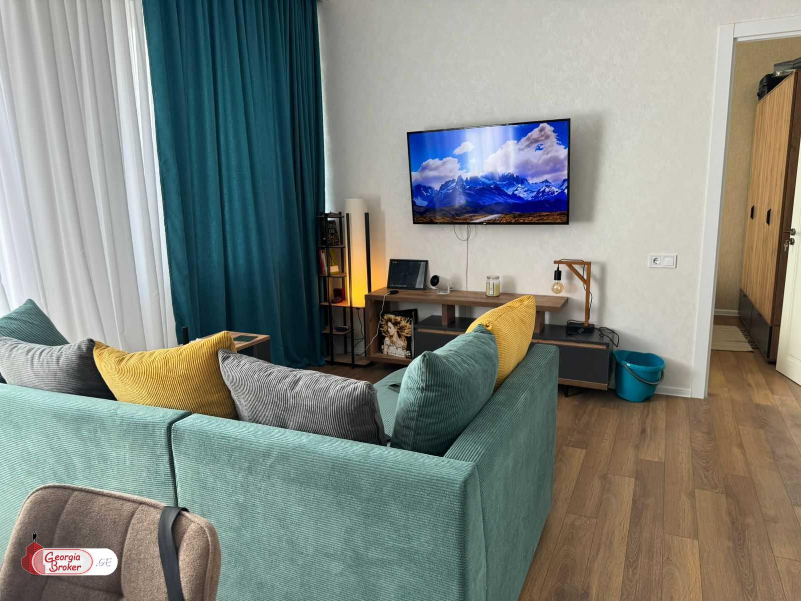 იყიდება ახალი გარემონტებული 2 ოთახიანი ბინა