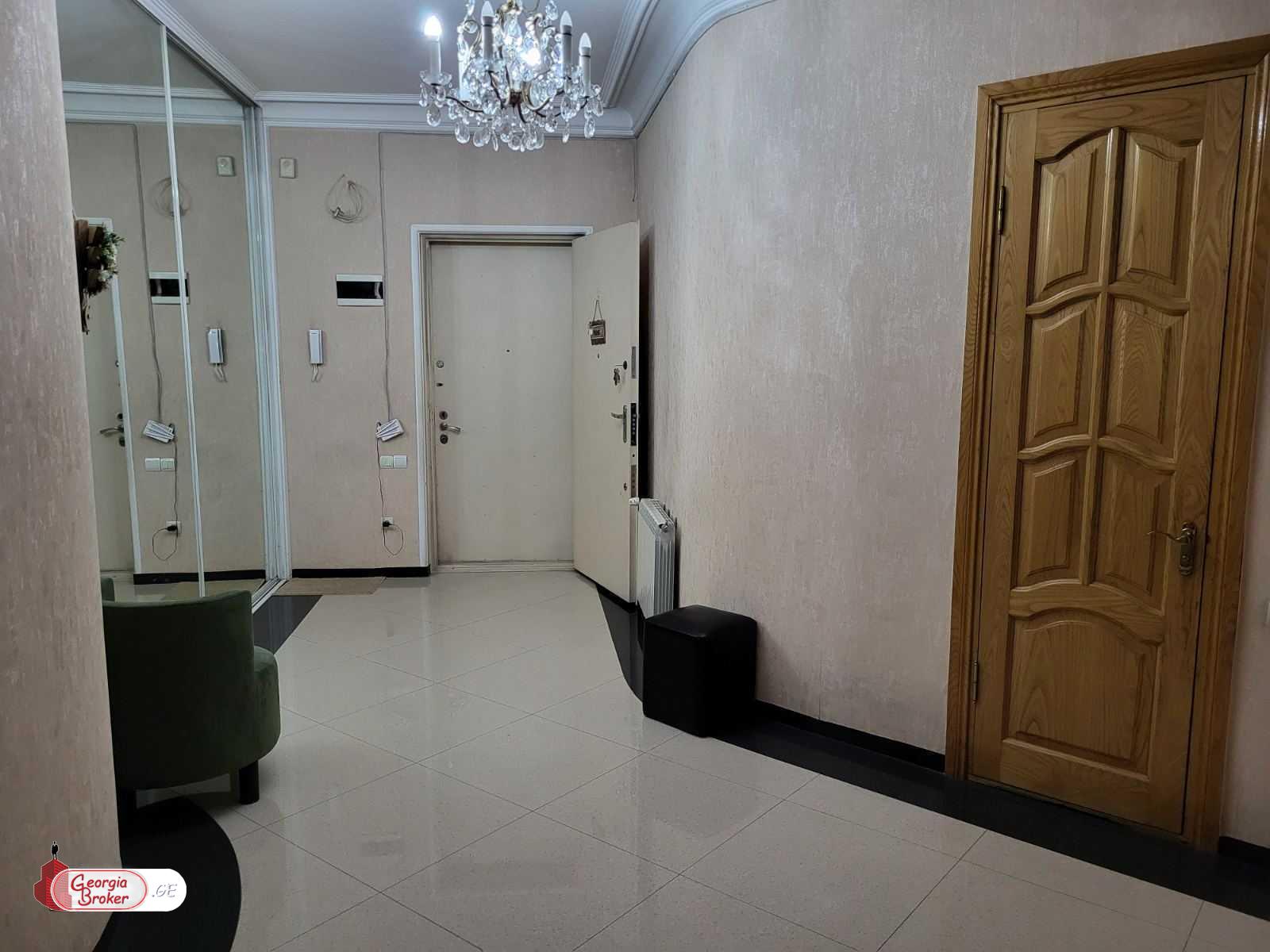 nearly repaired 5-room apartment for sale