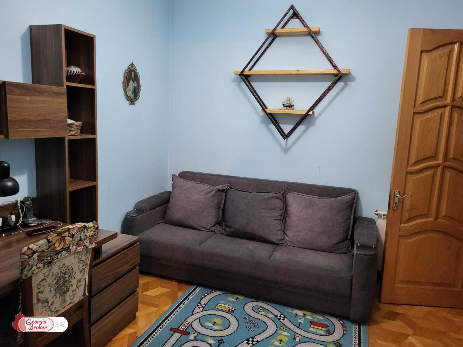 nearly repaired 5-room apartment for sale