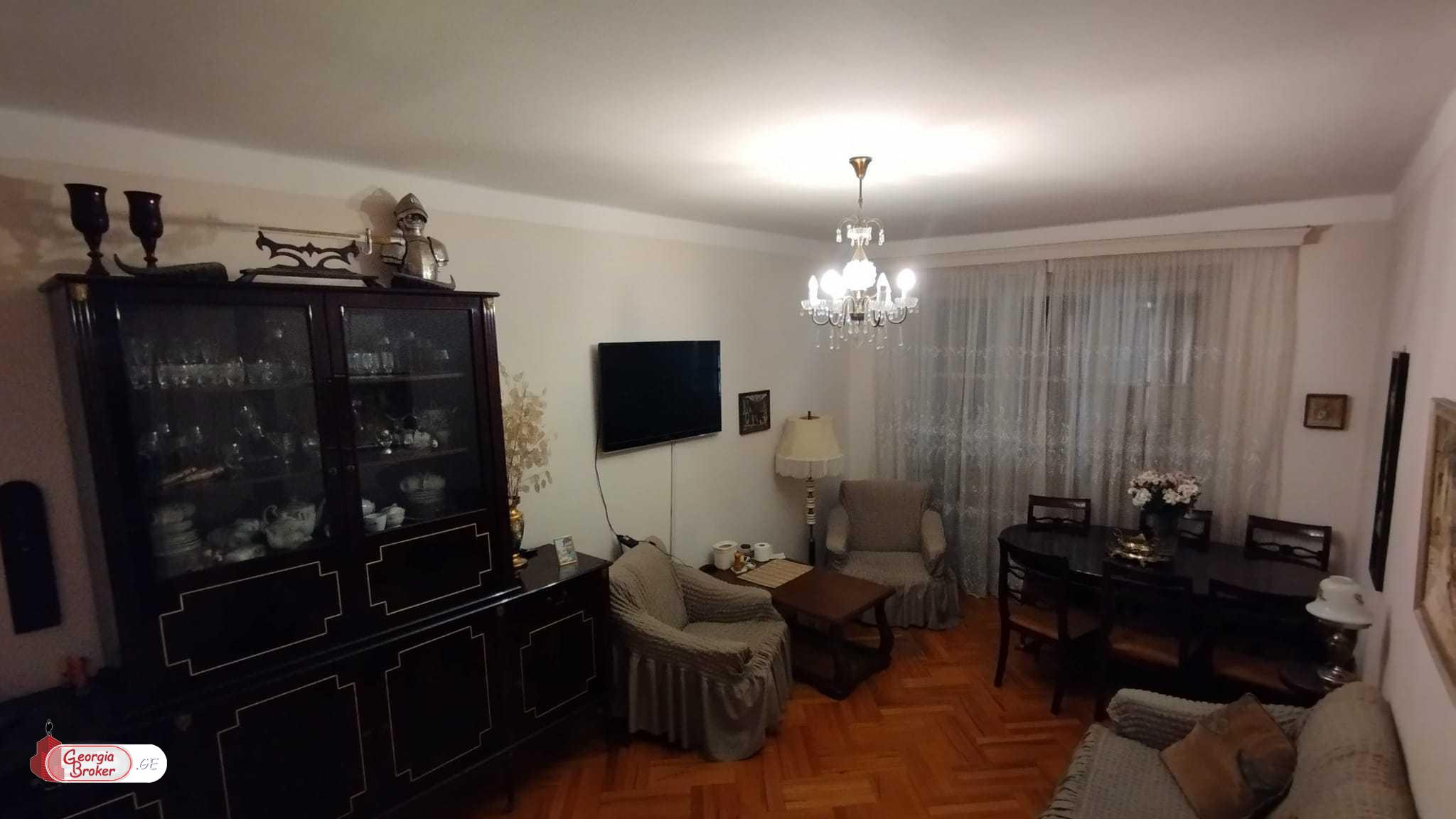 nearly repaired 3-room apartment for sale