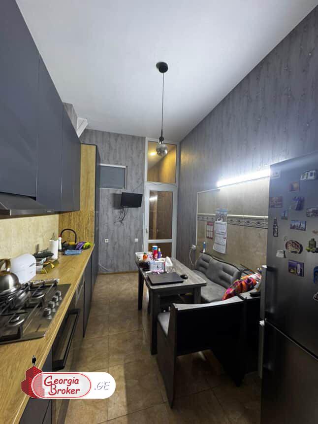 nearly repaired 5-room apartment for sale