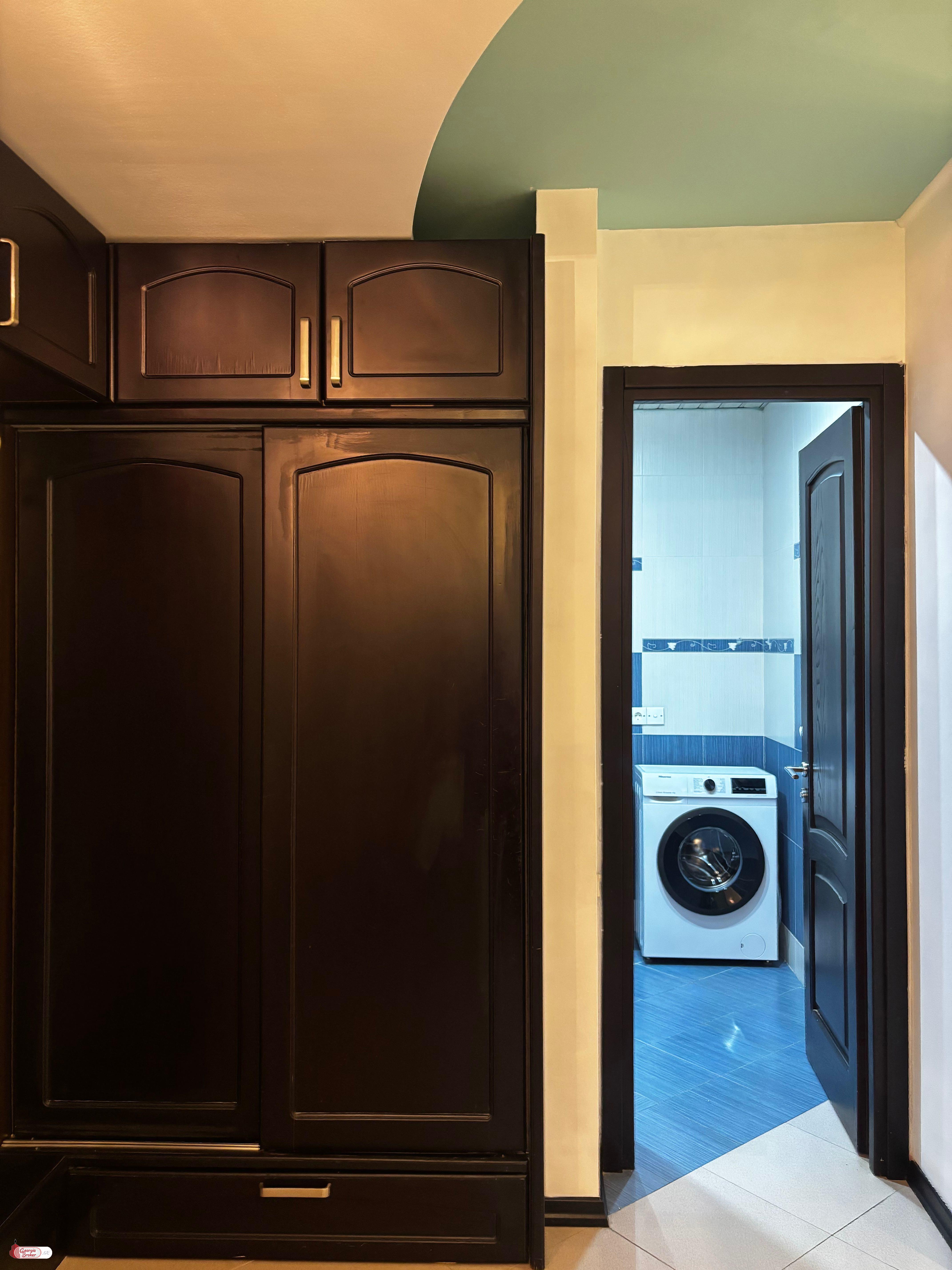 nearly repaired 2-room apartment for sale