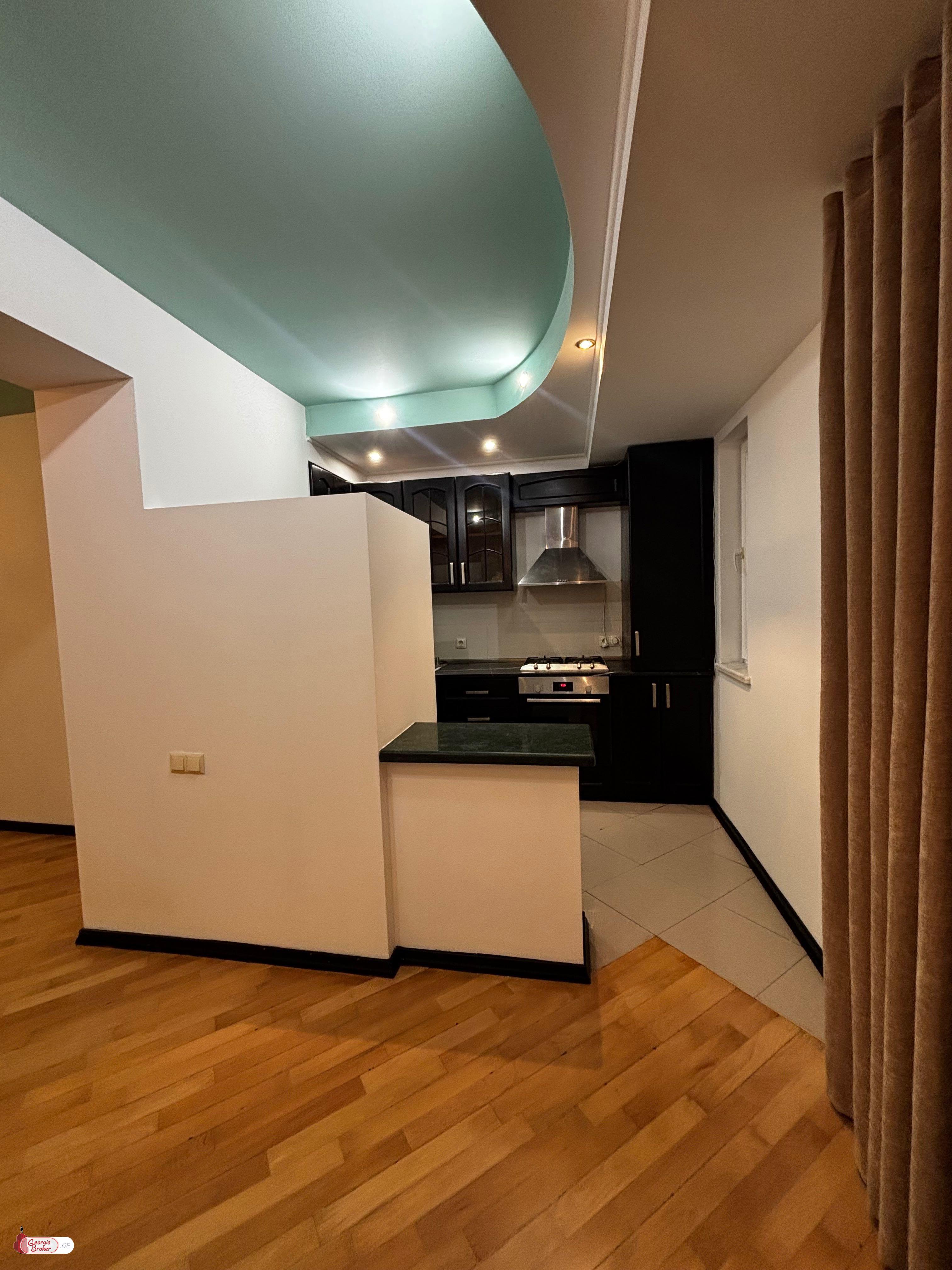 nearly repaired 2-room apartment for sale