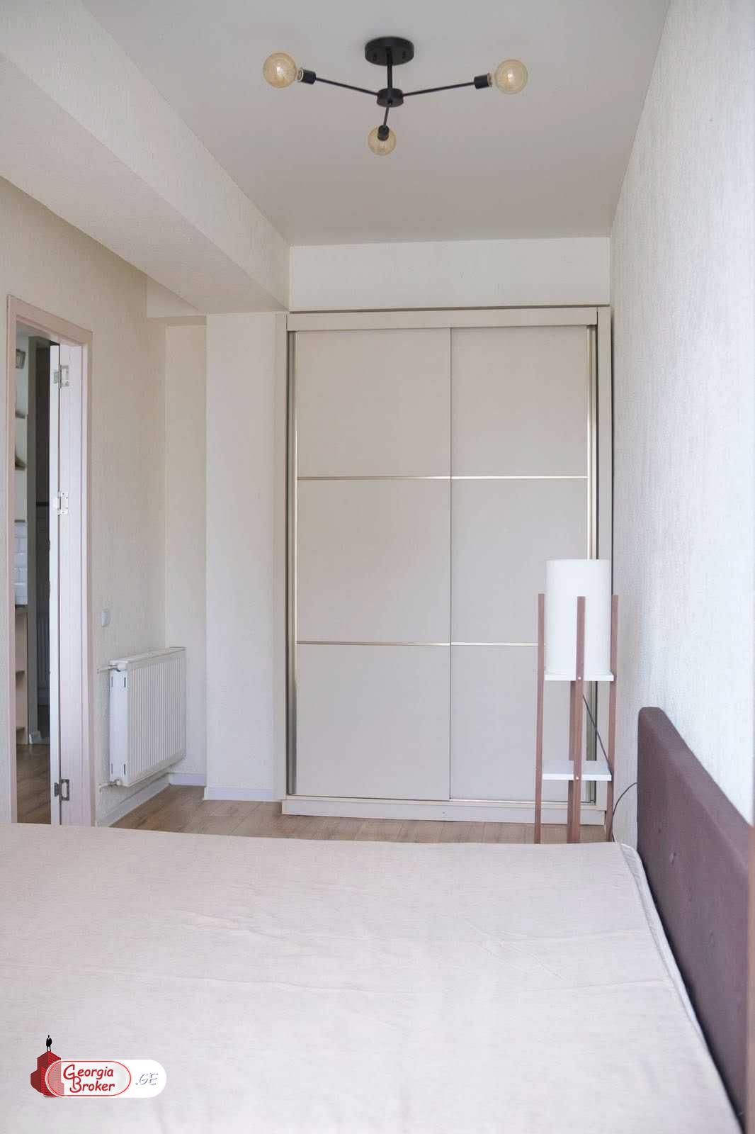 nearly repaired 2-room apartment for sale