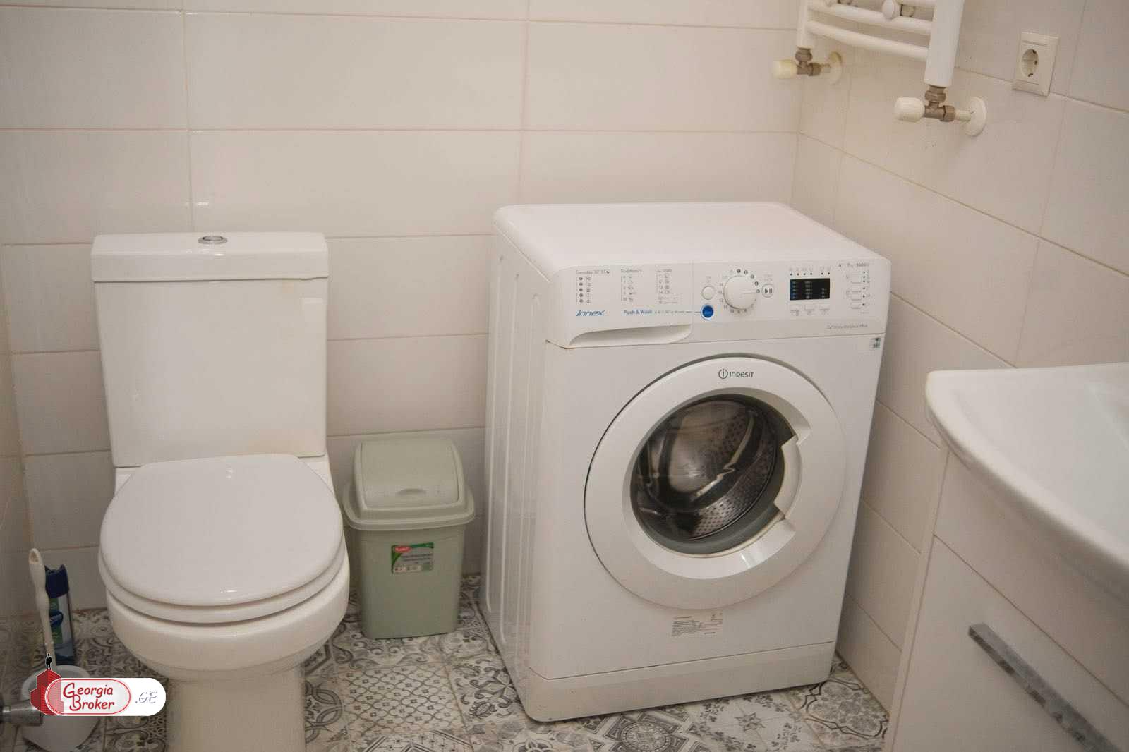 nearly repaired 2-room apartment for sale