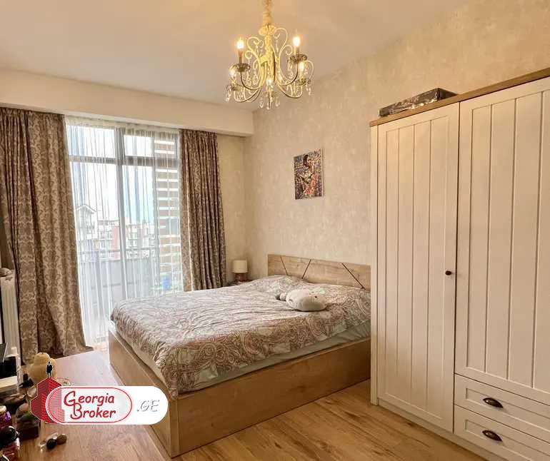 იყიდება ახალი გარემონტებული 3 ოთახიანი ბინა