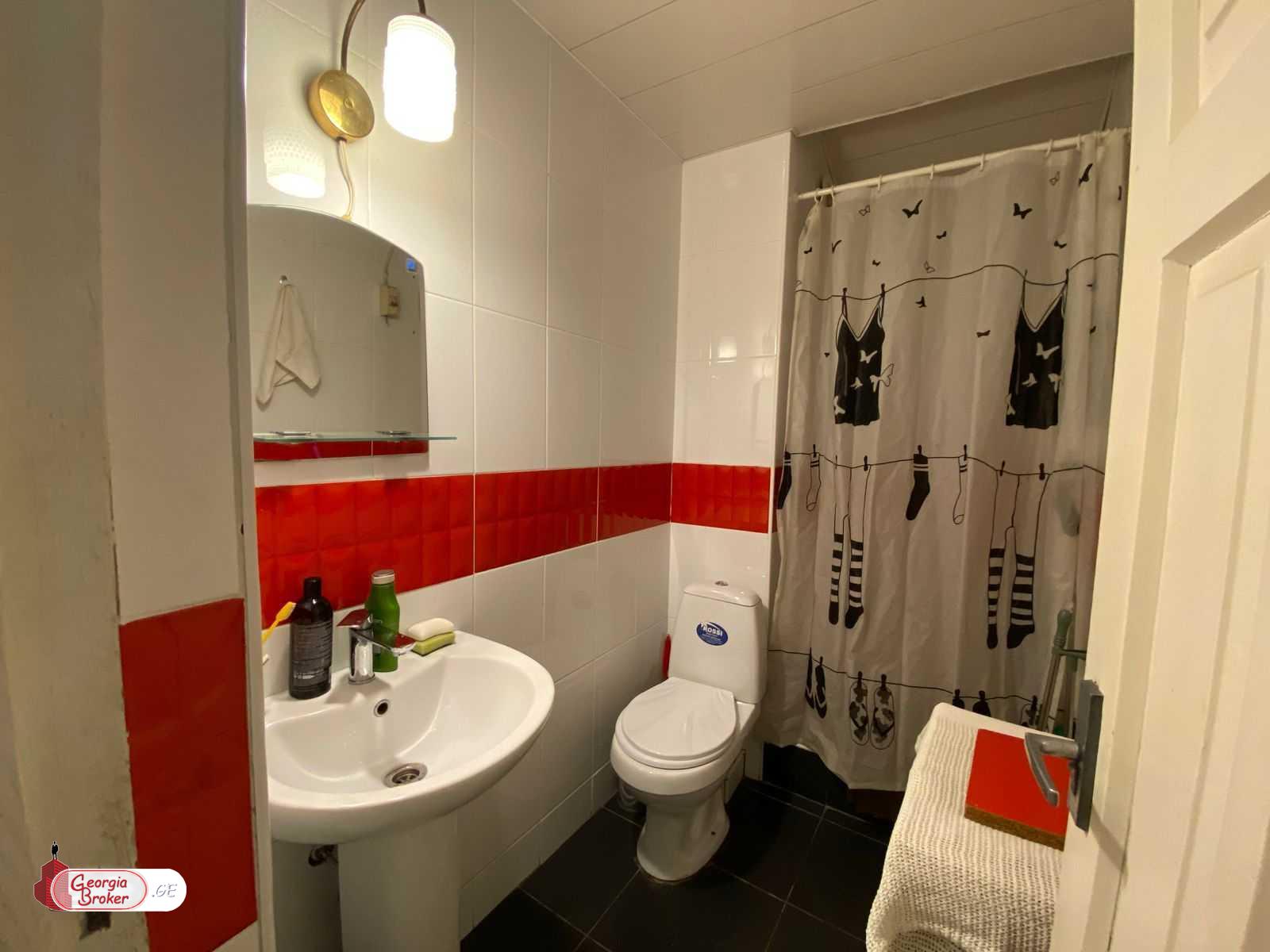 old repaired 3-room apartment for sale