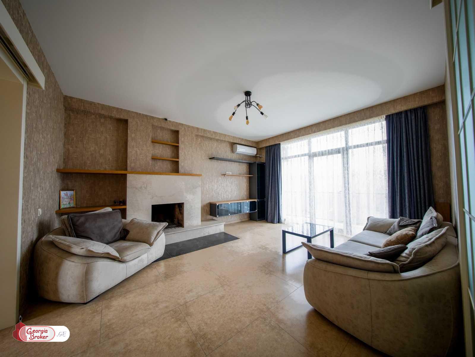 ქირავდება ახალი გარემონტებული 9 ოთახიანი სახლი