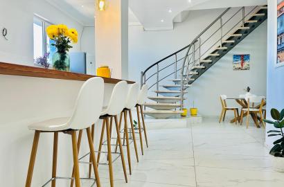 იყიდება ახალი გარემონტებული 6 ოთახიანი ბინა