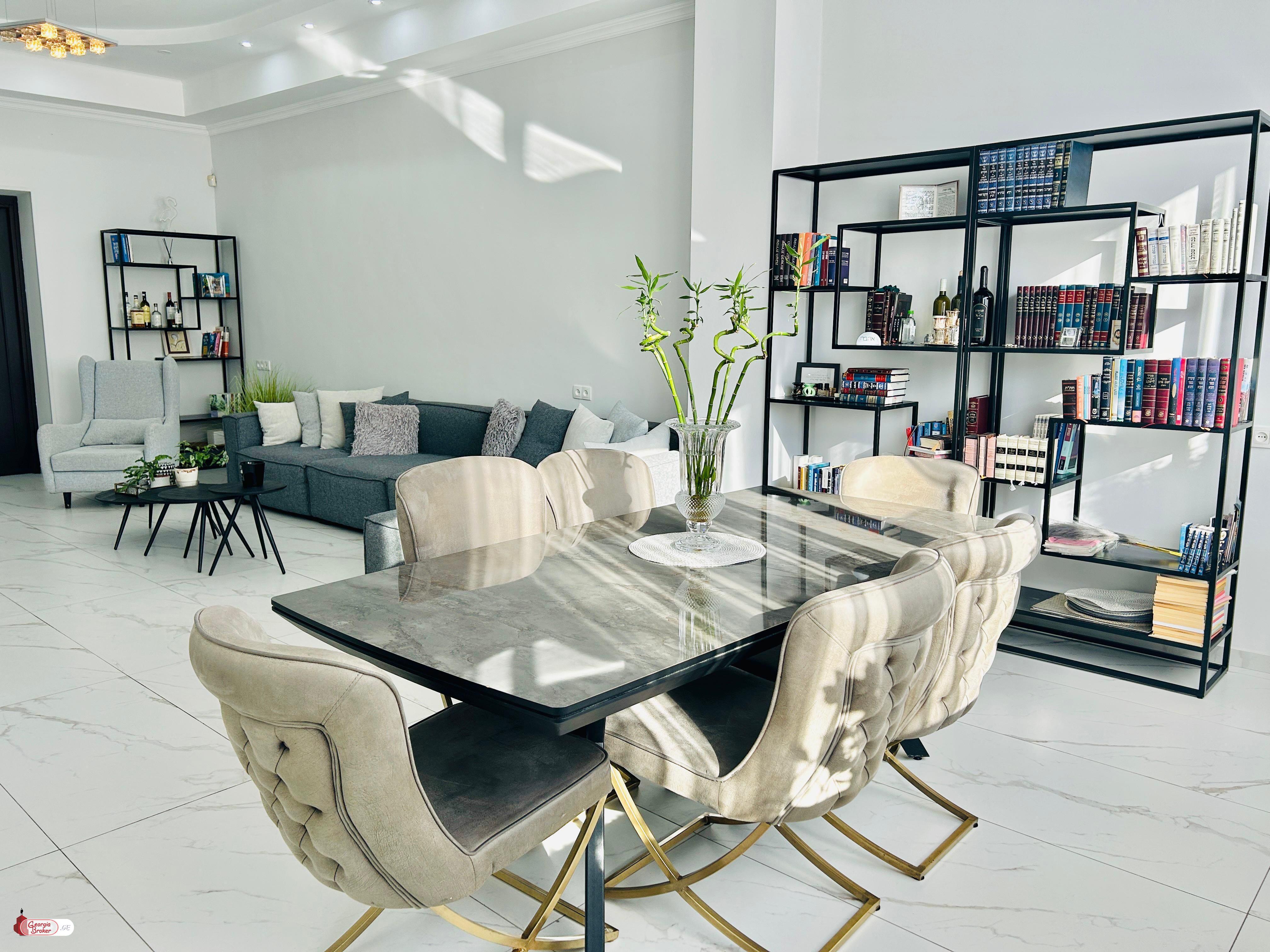 nearly repaired 6-room apartment for sale