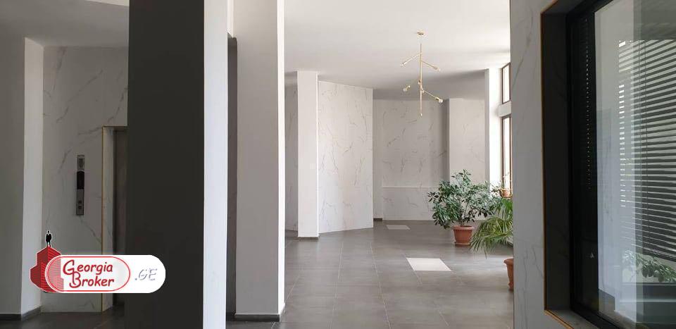 продается квартира с новым ремонтом 2-комнаты