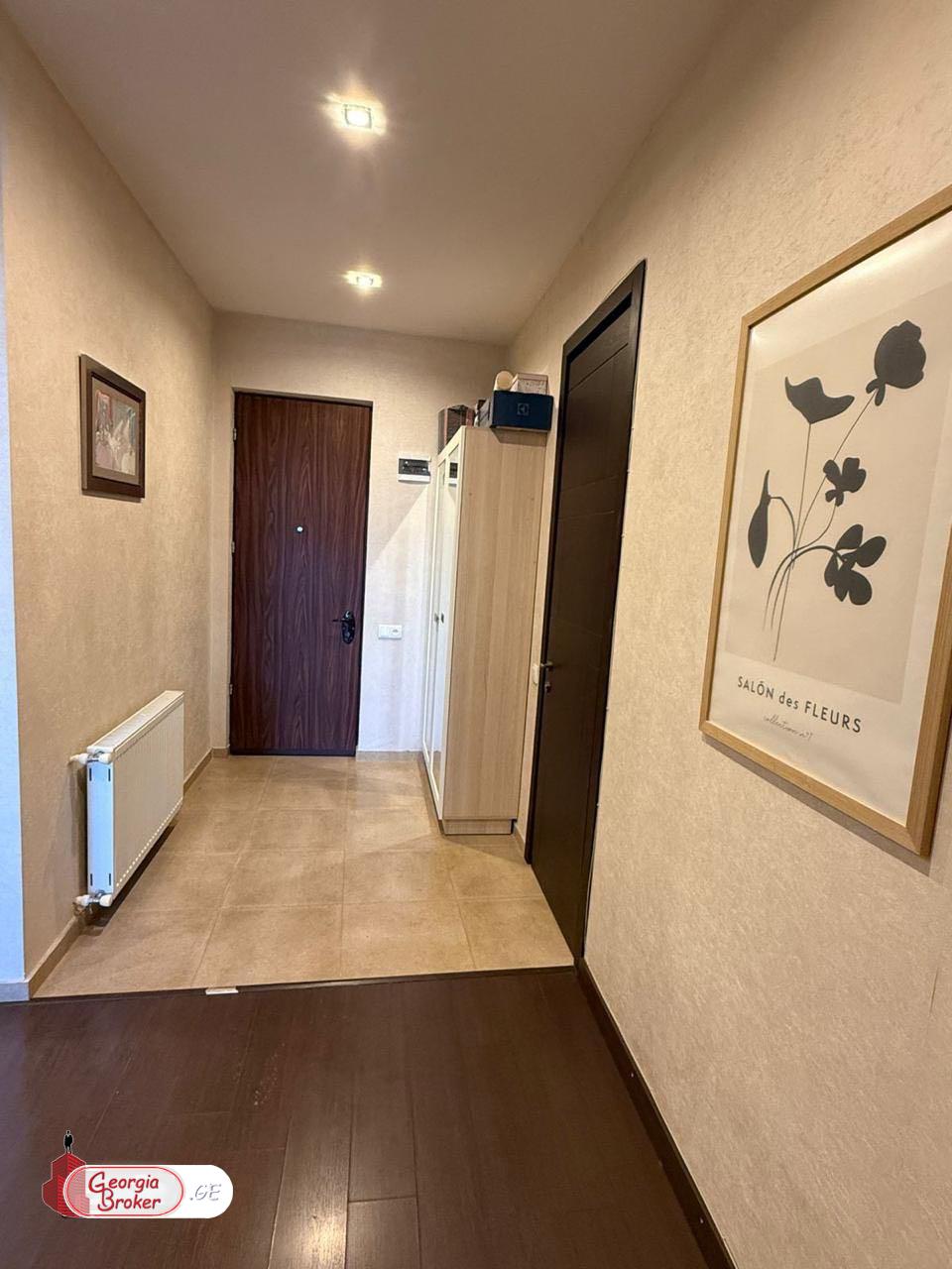 продается квартира с новым ремонтом 2-комнаты