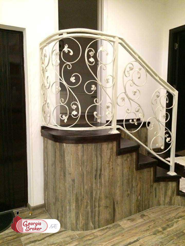 nearly repaired 4-room apartment for sale