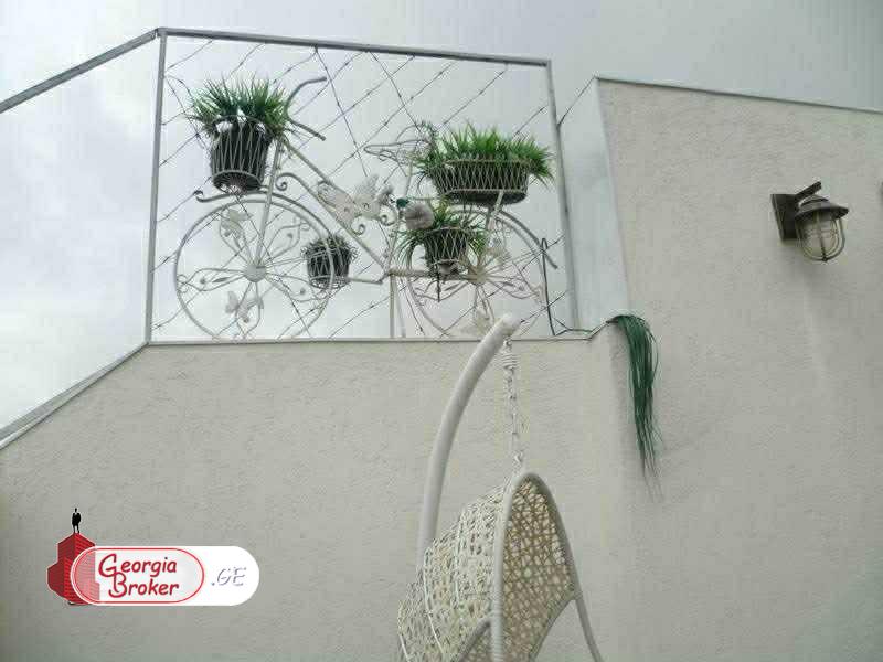 nearly repaired 4-room apartment for sale