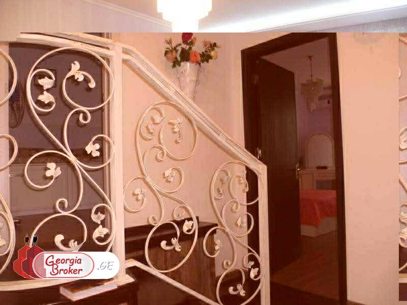 nearly repaired 4-room apartment for sale