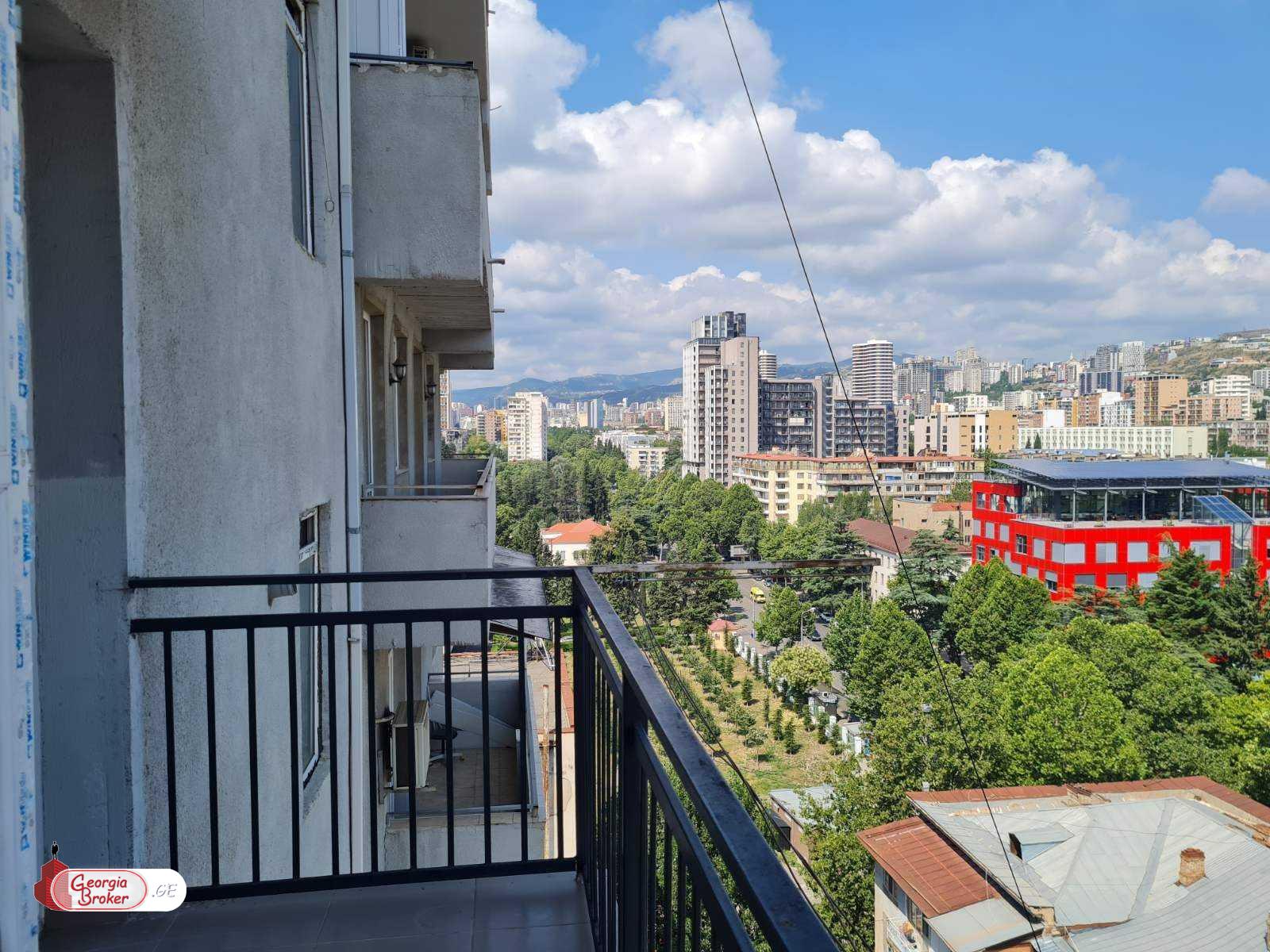 продается квартира с новым ремонтом 3-комнаты