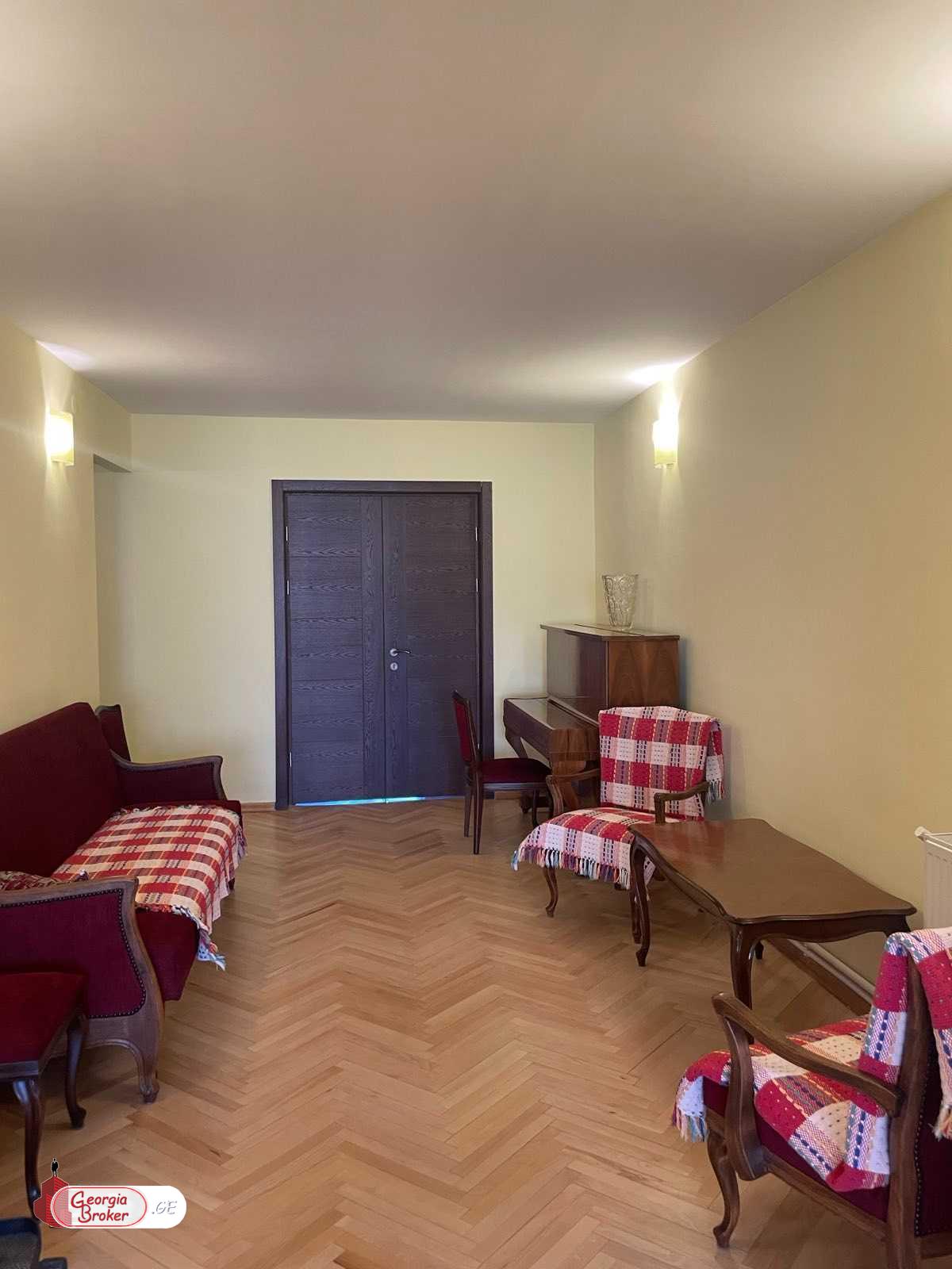 nearly repaired 3-room apartment for sale