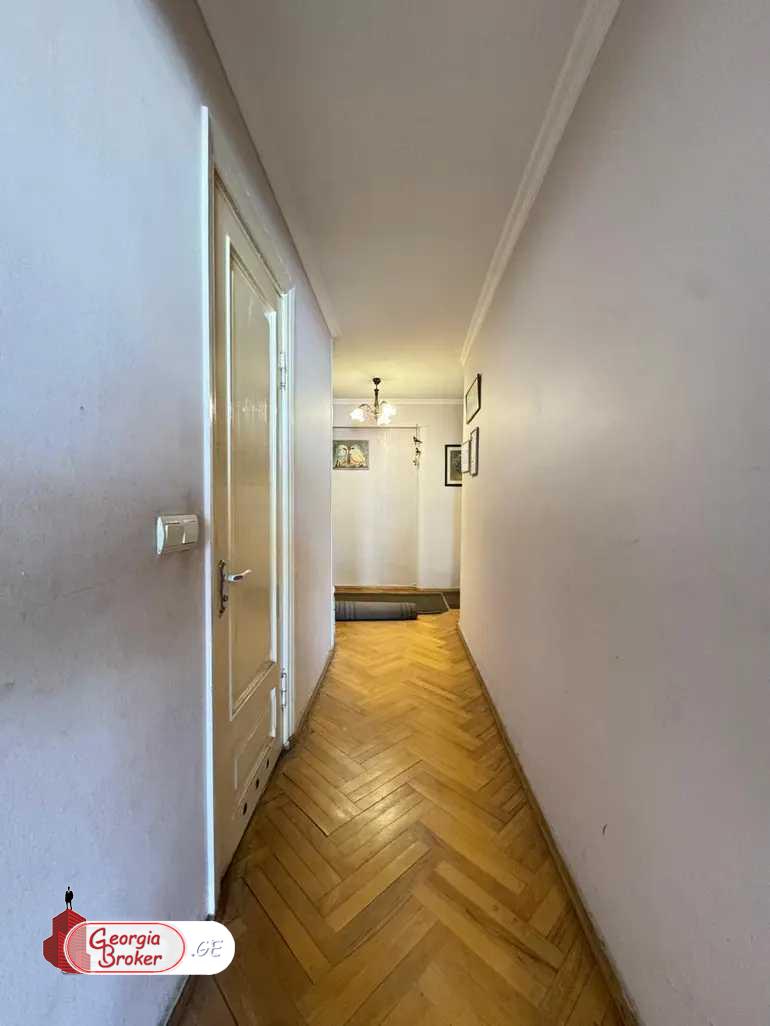 nearly repaired 5-room apartment for sale