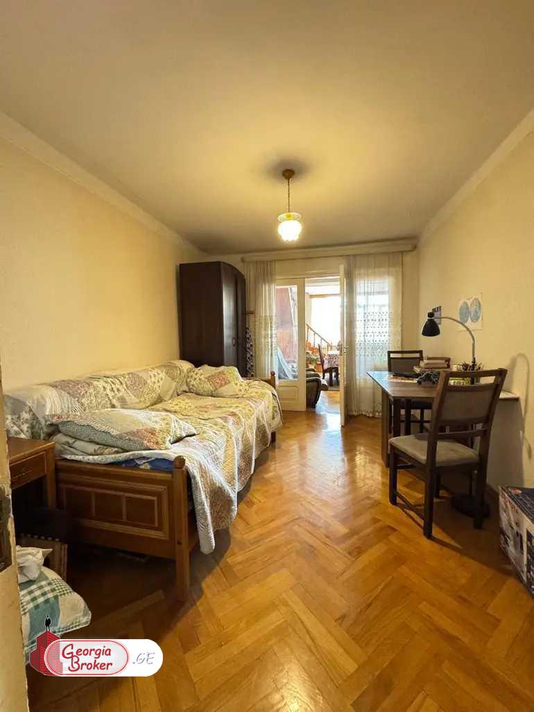 nearly repaired 5-room apartment for sale