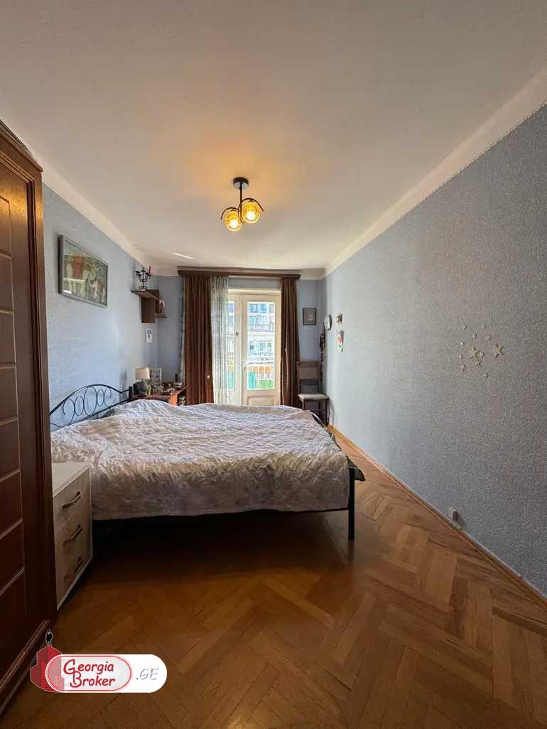 nearly repaired 5-room apartment for sale