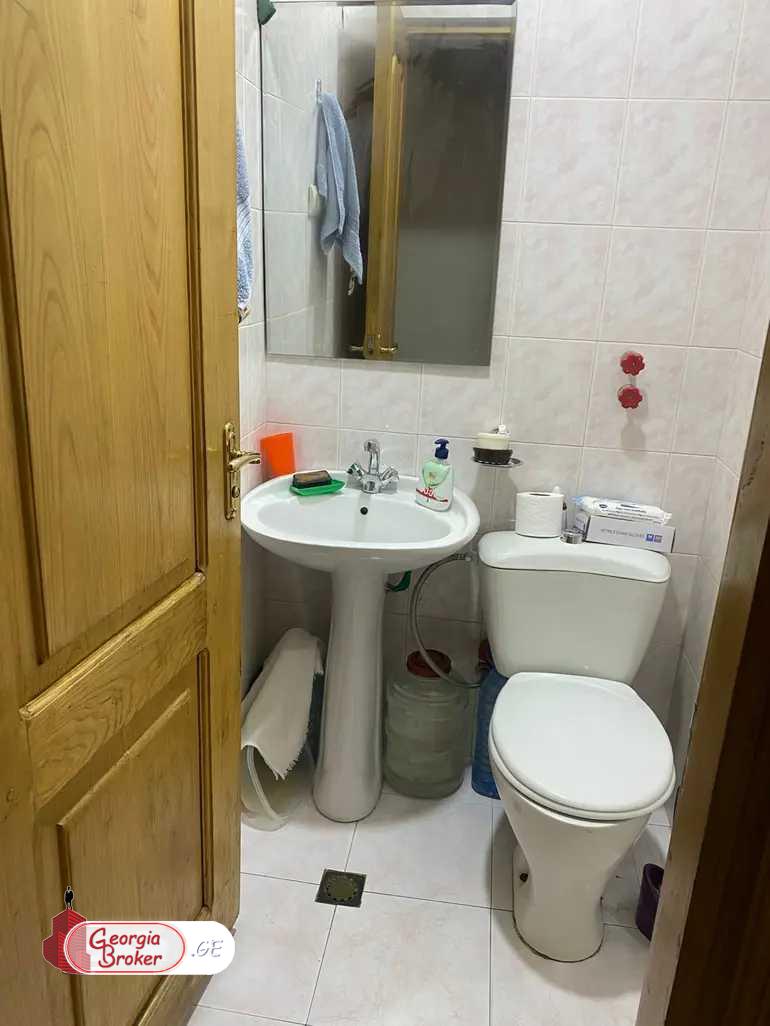 nearly repaired 5-room apartment for sale