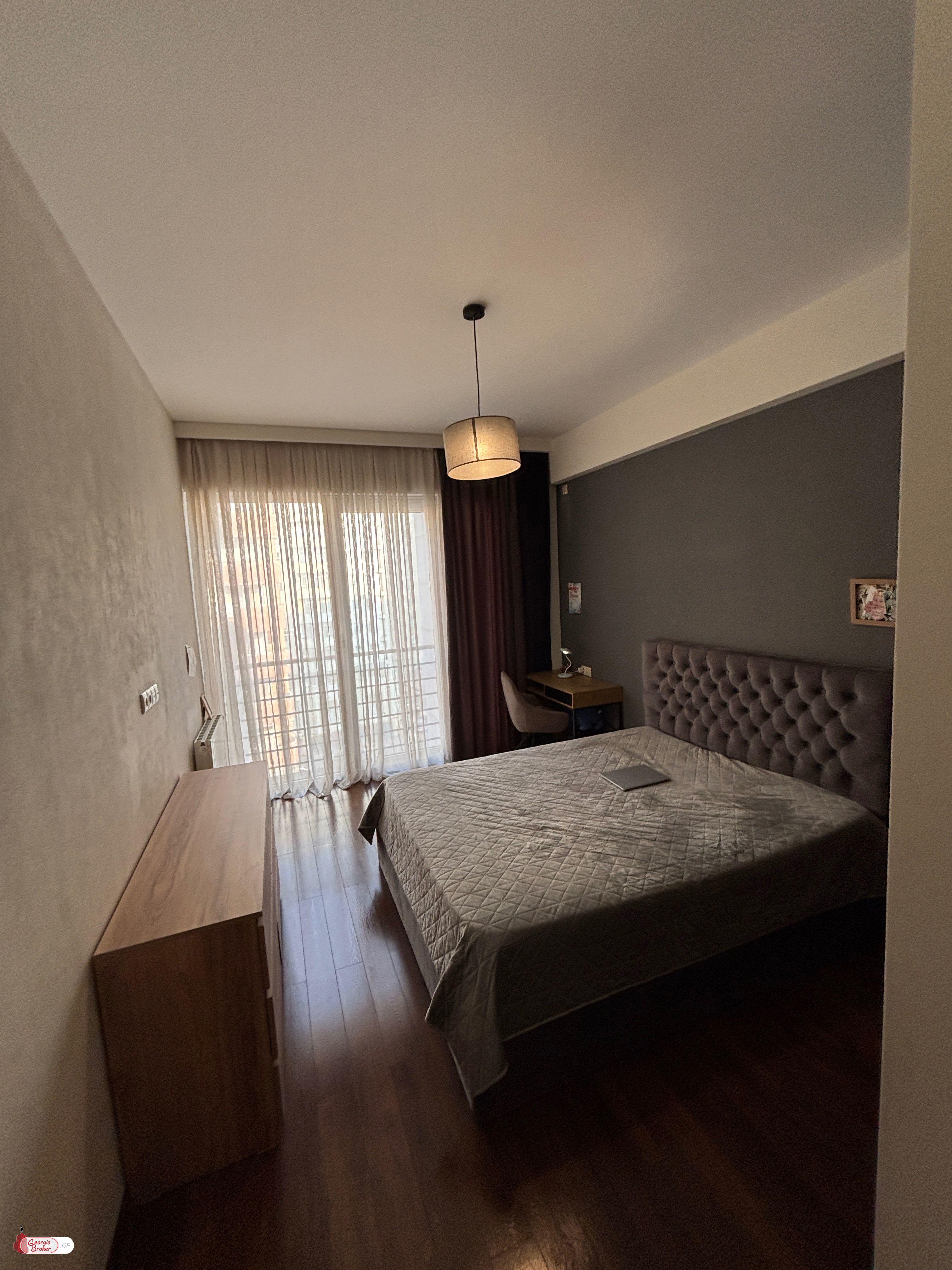 იყიდება ახალი გარემონტებული 2 ოთახიანი ბინა