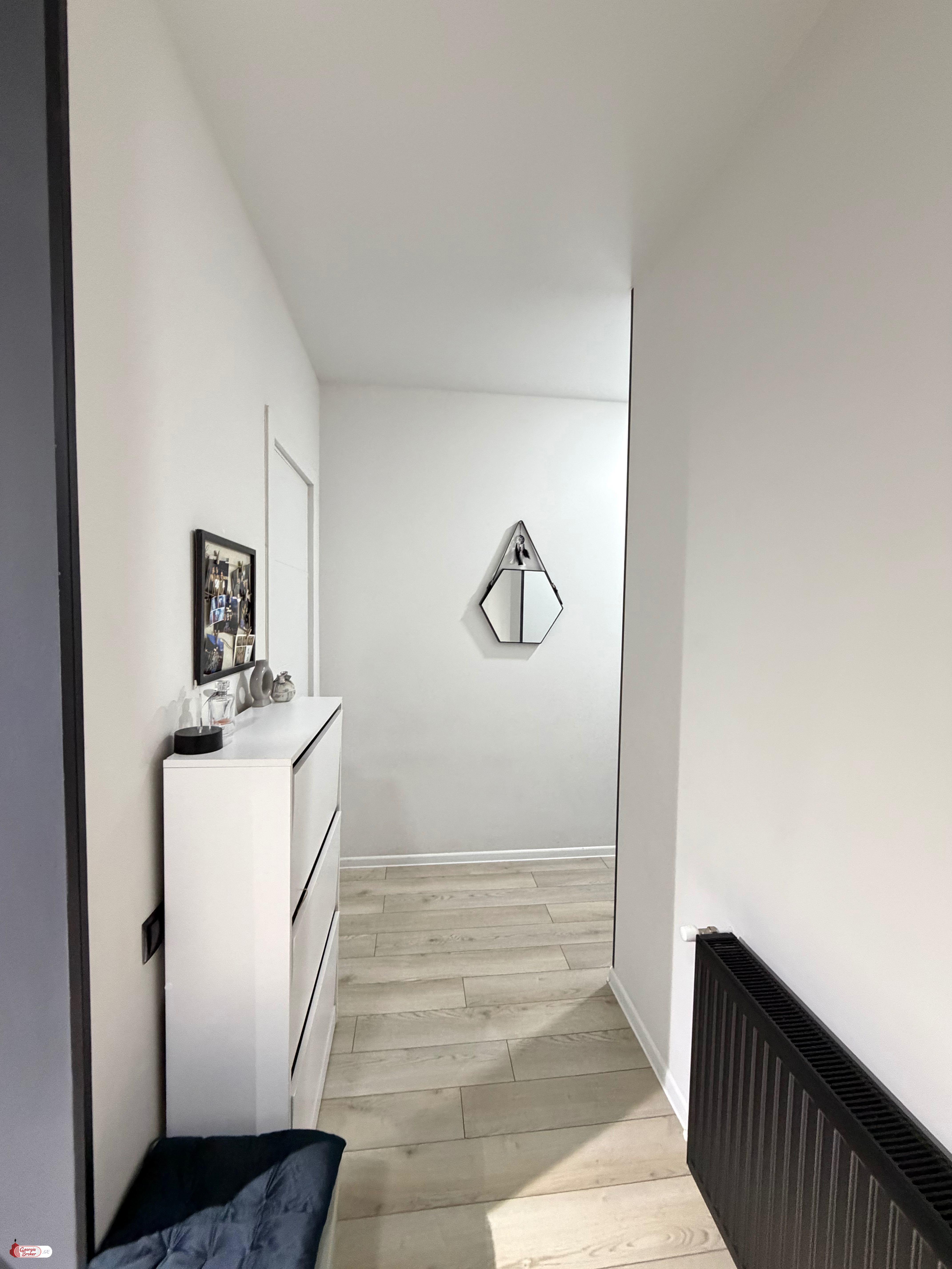 იყიდება ახალი გარემონტებული 3 ოთახიანი ბინა