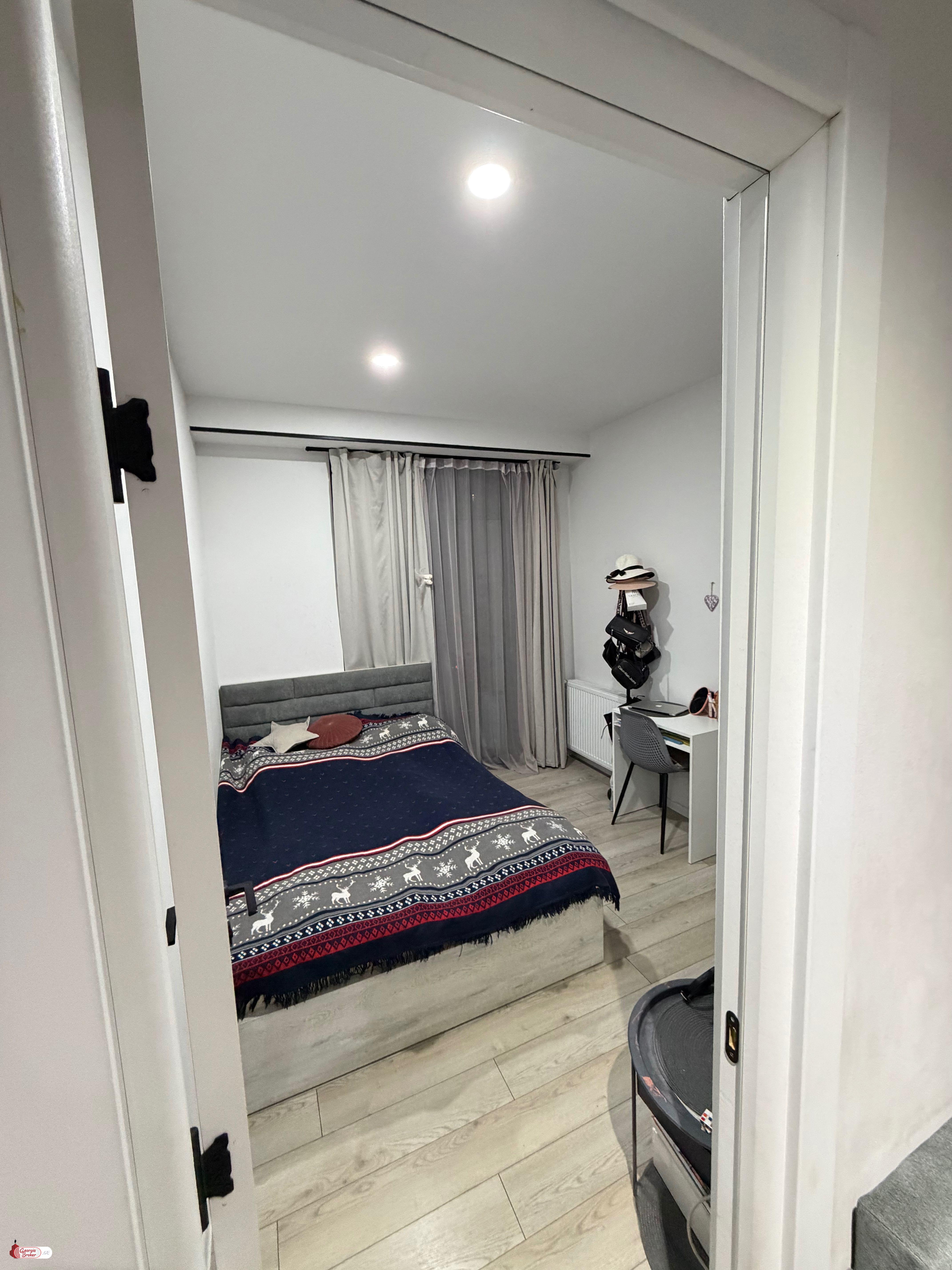 იყიდება ახალი გარემონტებული 3 ოთახიანი ბინა