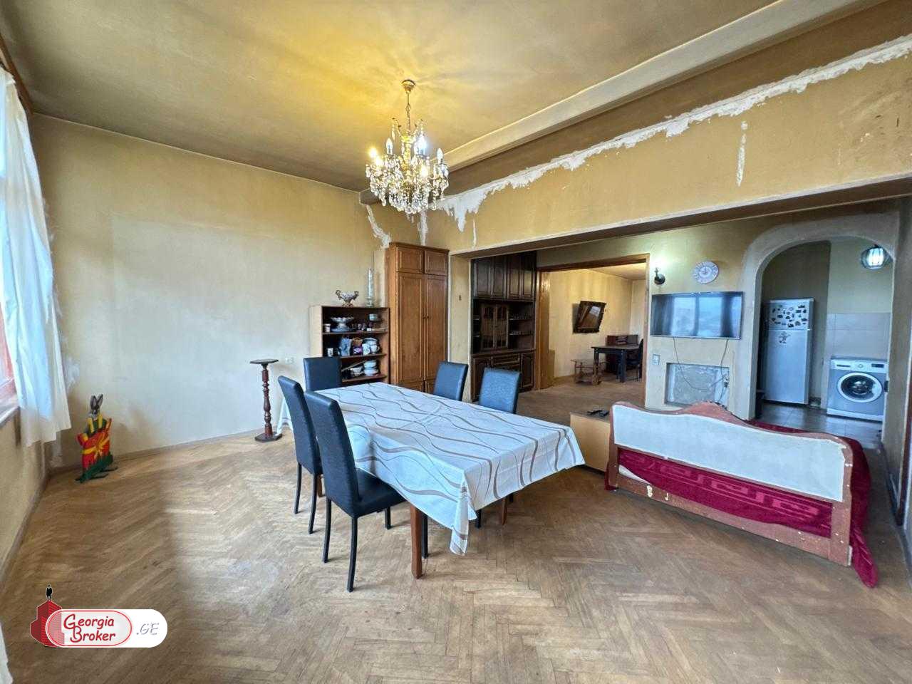 იყიდება ახალი გარემონტებული 3 ოთახიანი ბინა