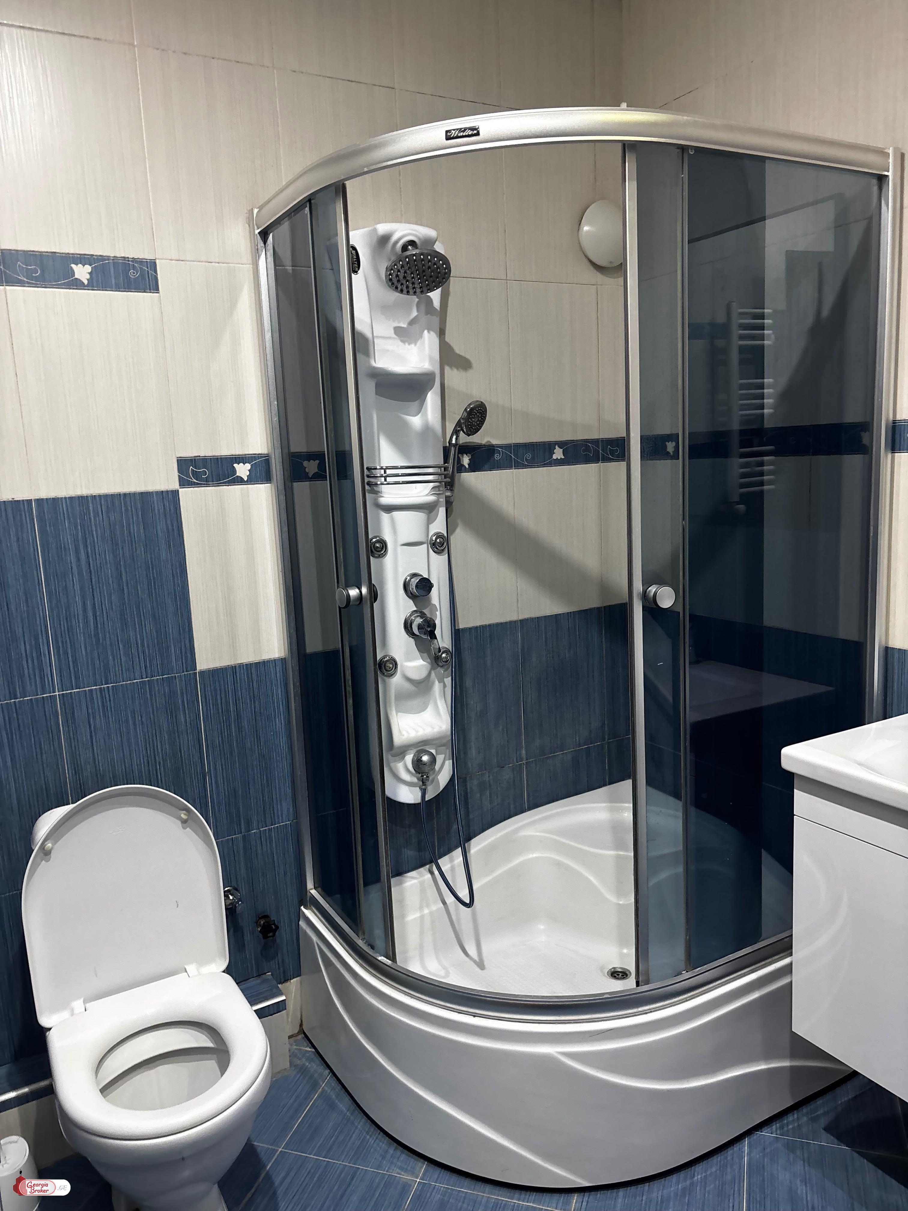 продается квартира с новым ремонтом 2-комнаты