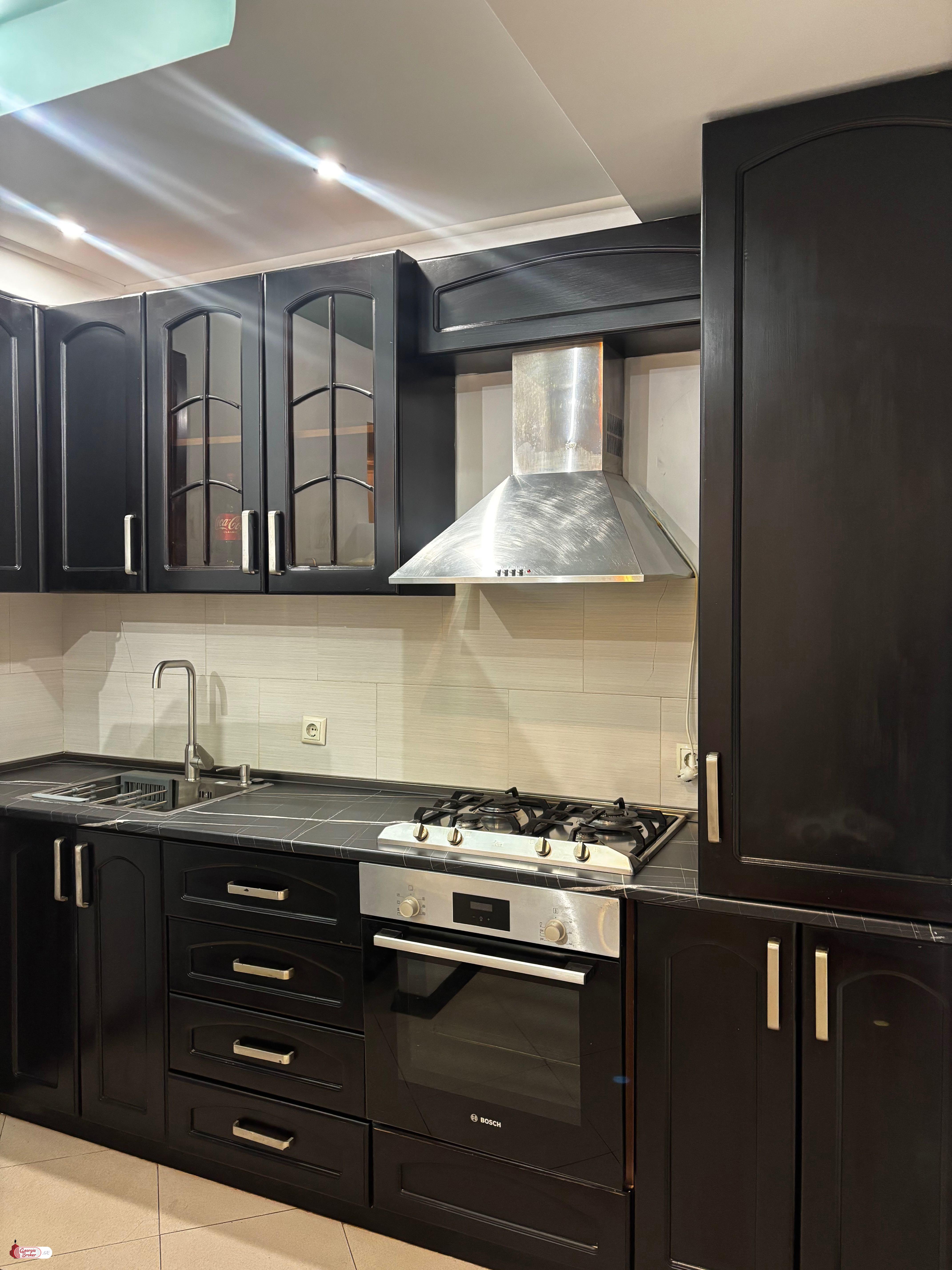 продается квартира с новым ремонтом 2-комнаты