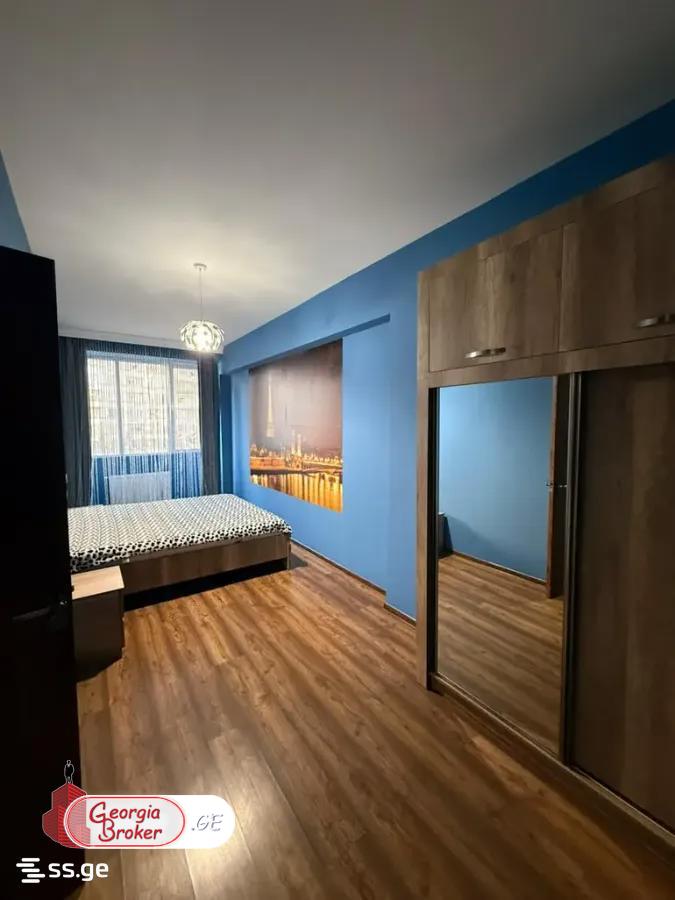 продается квартира с новым ремонтом 3-комнаты