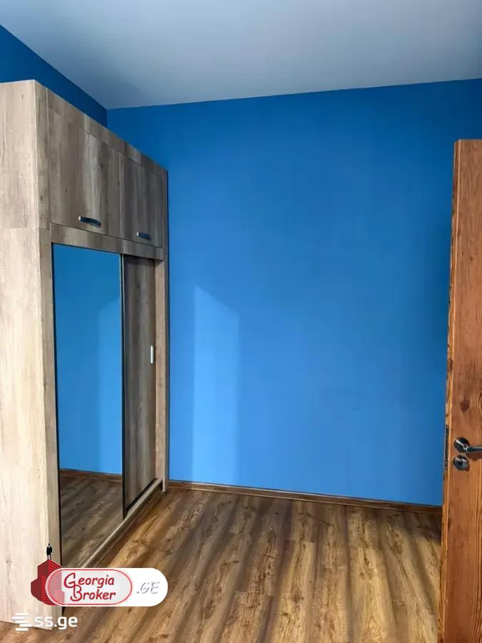 продается квартира с новым ремонтом 3-комнаты