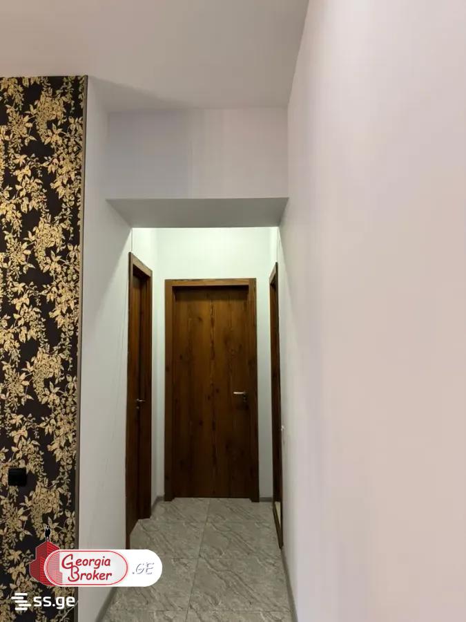 продается квартира с новым ремонтом 3-комнаты