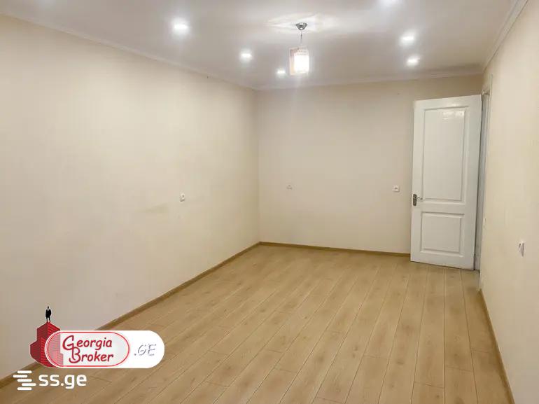 იყიდება ახალი გარემონტებული 4 ოთახიანი ბინა