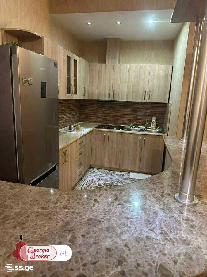 იყიდება ახალი გარემონტებული 3 ოთახიანი ბინა