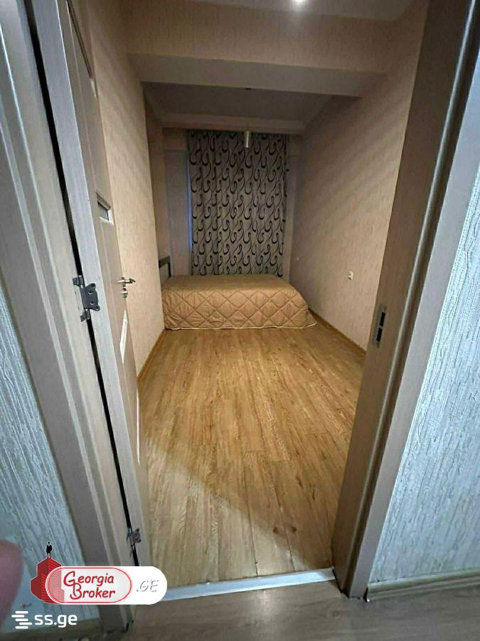 იყიდება ახალი გარემონტებული 3 ოთახიანი ბინა