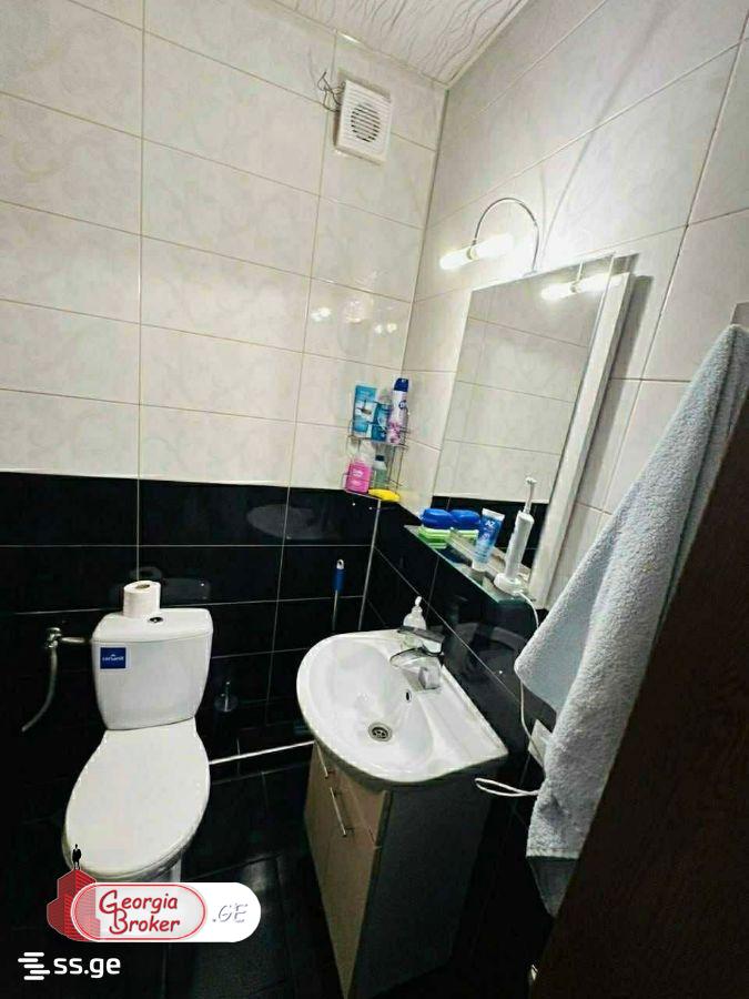 იყიდება ახალი გარემონტებული 3 ოთახიანი ბინა