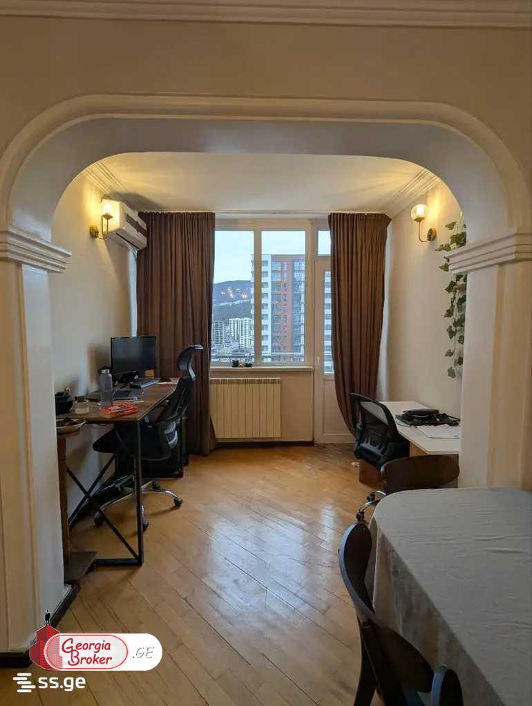 იყიდება ახალი გარემონტებული 3 ოთახიანი ბინა