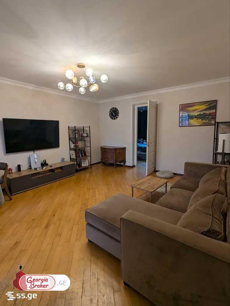 იყიდება ახალი გარემონტებული 3 ოთახიანი ბინა