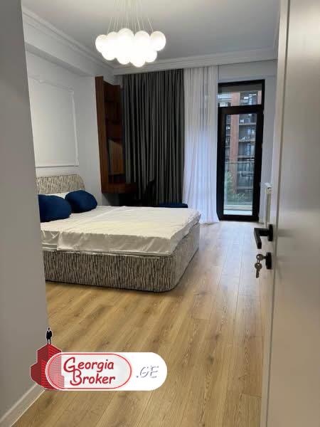 nearly repaired 2-room apartment for sale