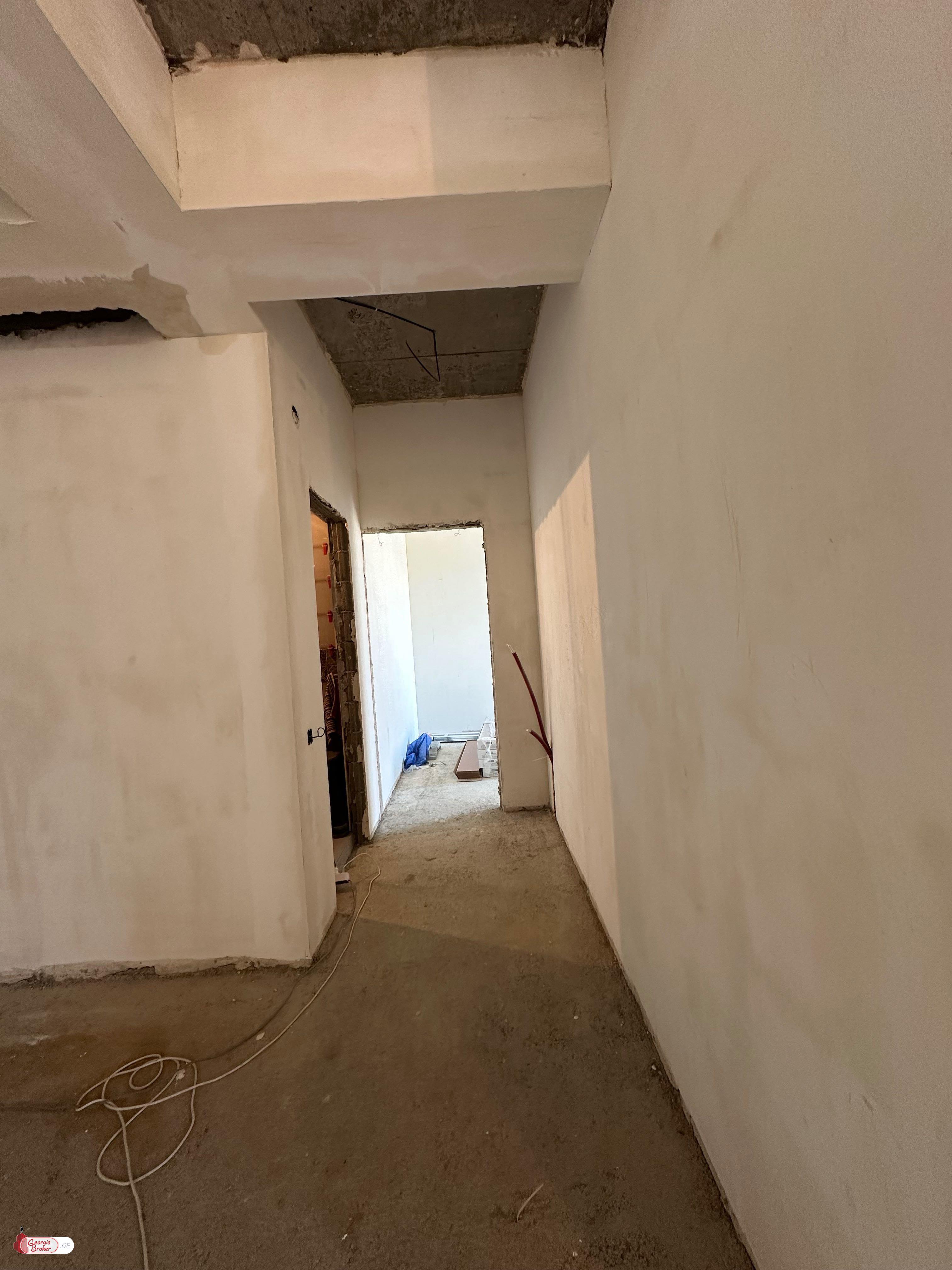 იყიდება ახალი გარემონტებული 3 ოთახიანი ბინა