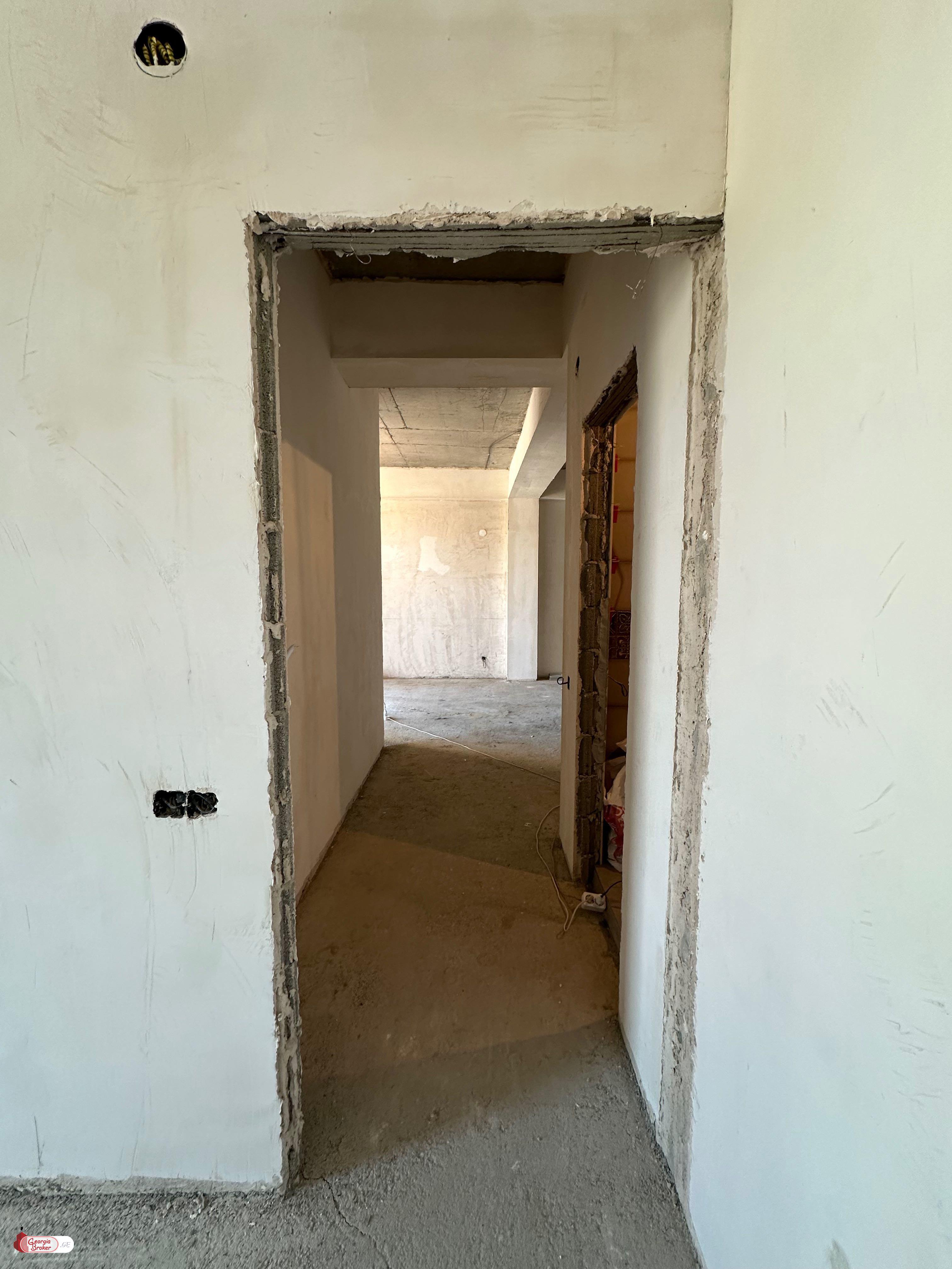 იყიდება ახალი გარემონტებული 3 ოთახიანი ბინა