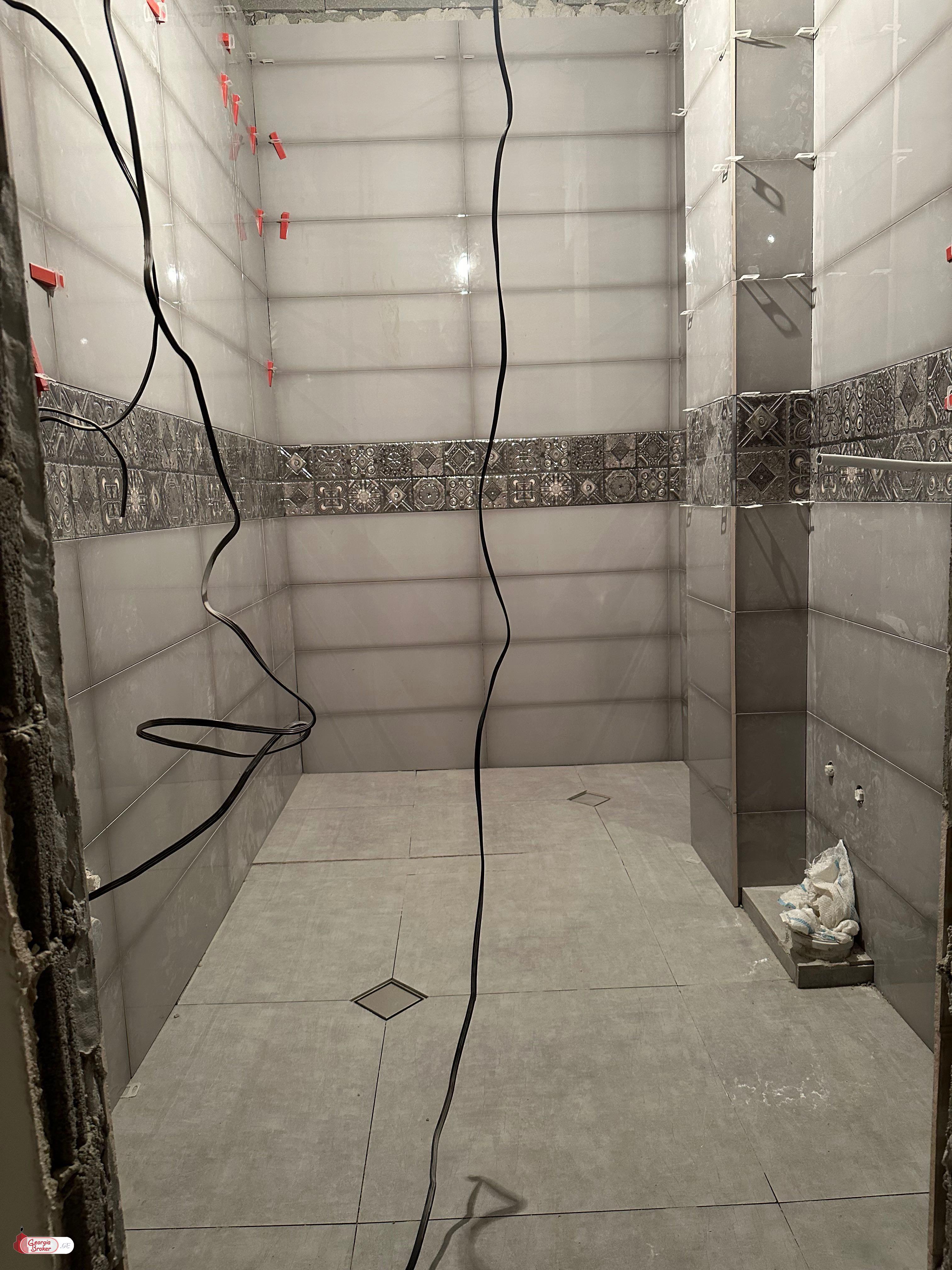 იყიდება ახალი გარემონტებული 3 ოთახიანი ბინა