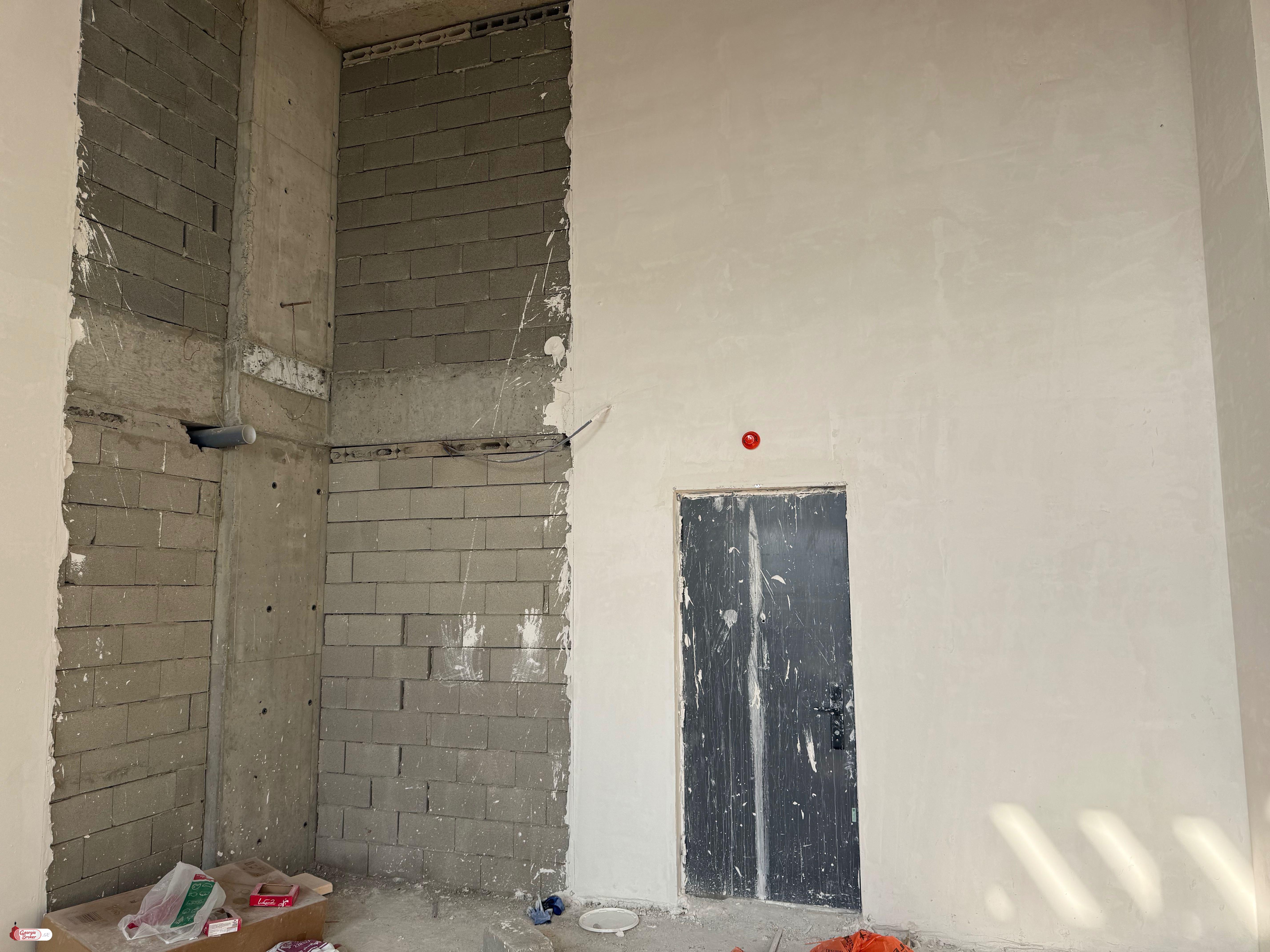 продается квартира с новым ремонтом 3-комнаты