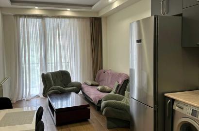 в аренду квартира с новым ремонтом 2-комнаты