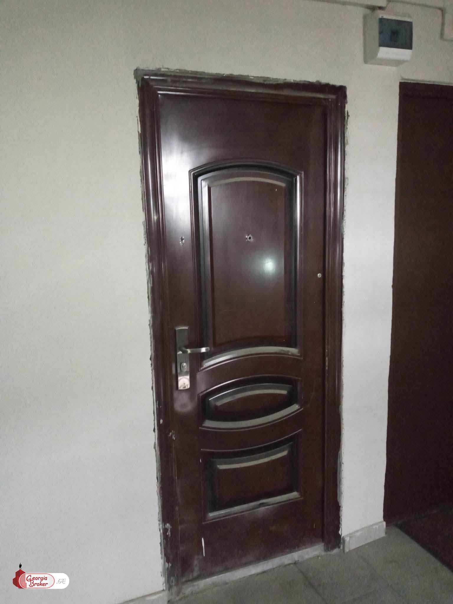 იყიდება ახალი გარემონტებული 3 ოთახიანი ბინა