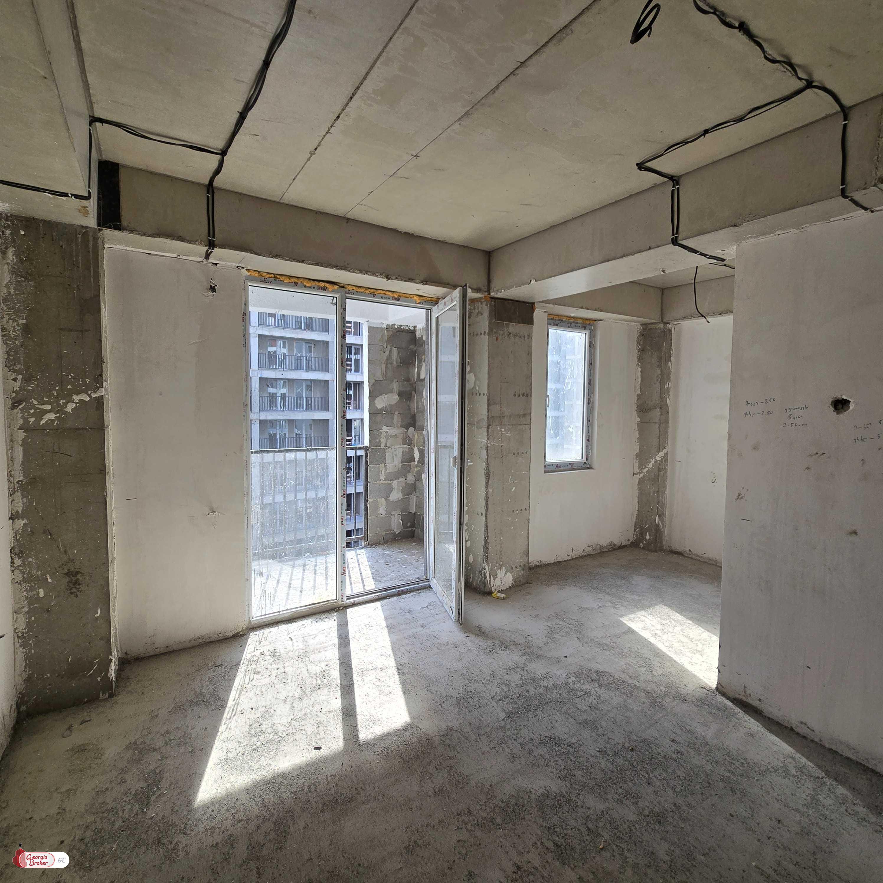 იყიდება ახალი გარემონტებული 3 ოთახიანი ბინა