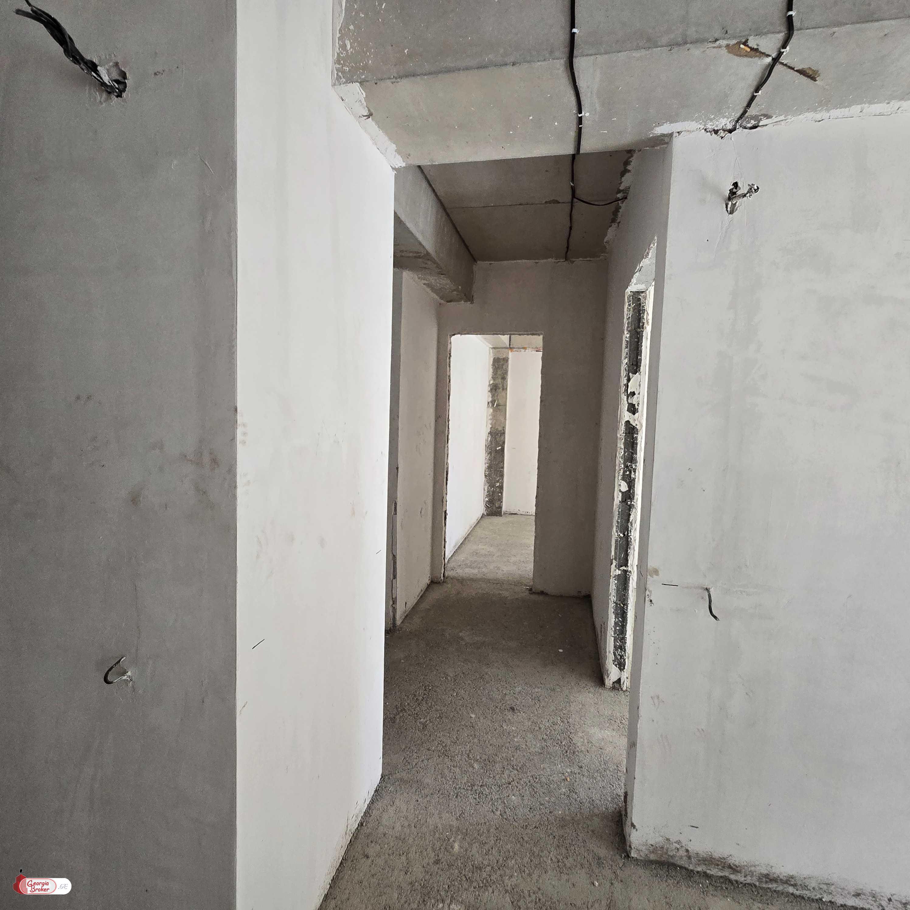 იყიდება ახალი გარემონტებული 3 ოთახიანი ბინა